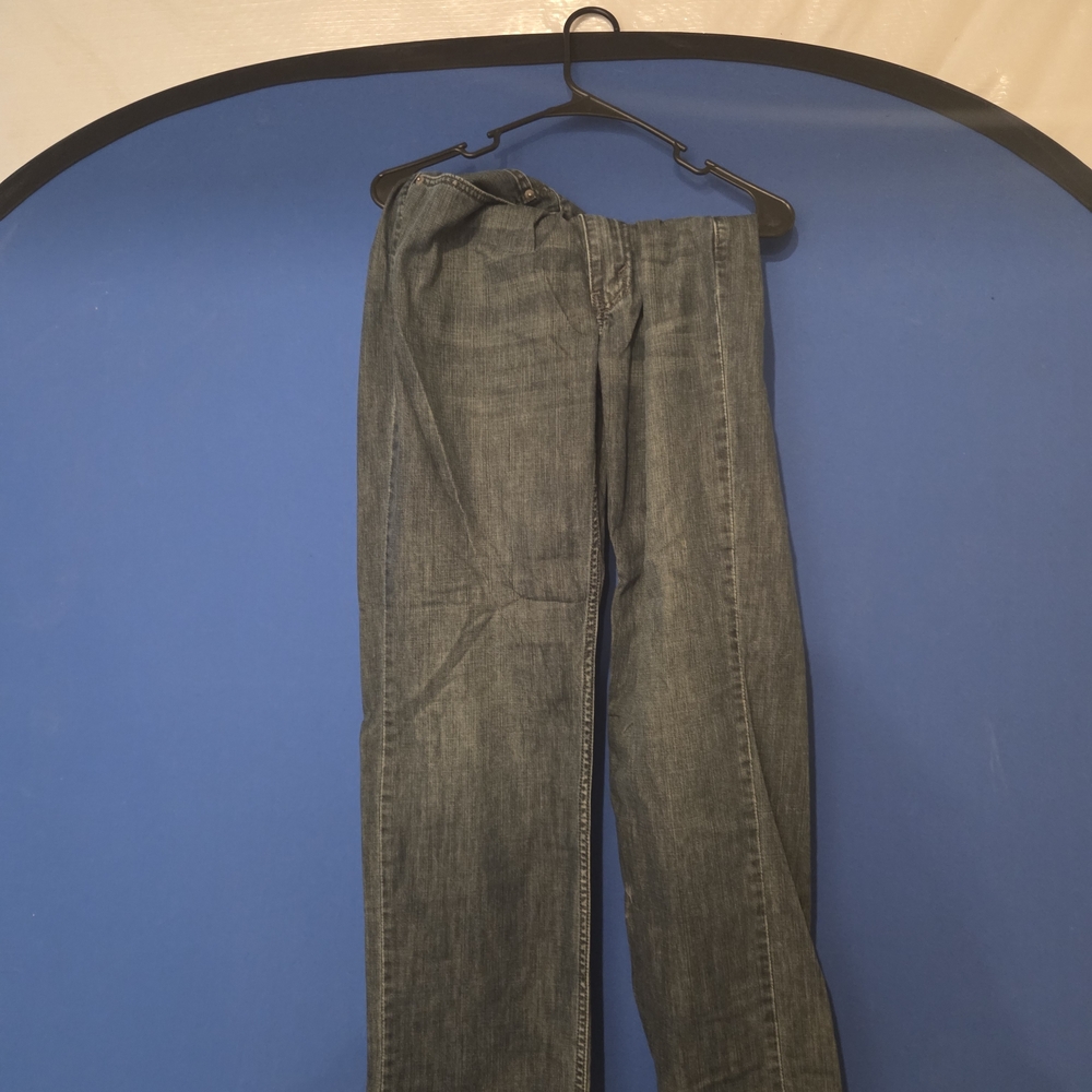 Levi's Classic Gray Denim Jeans